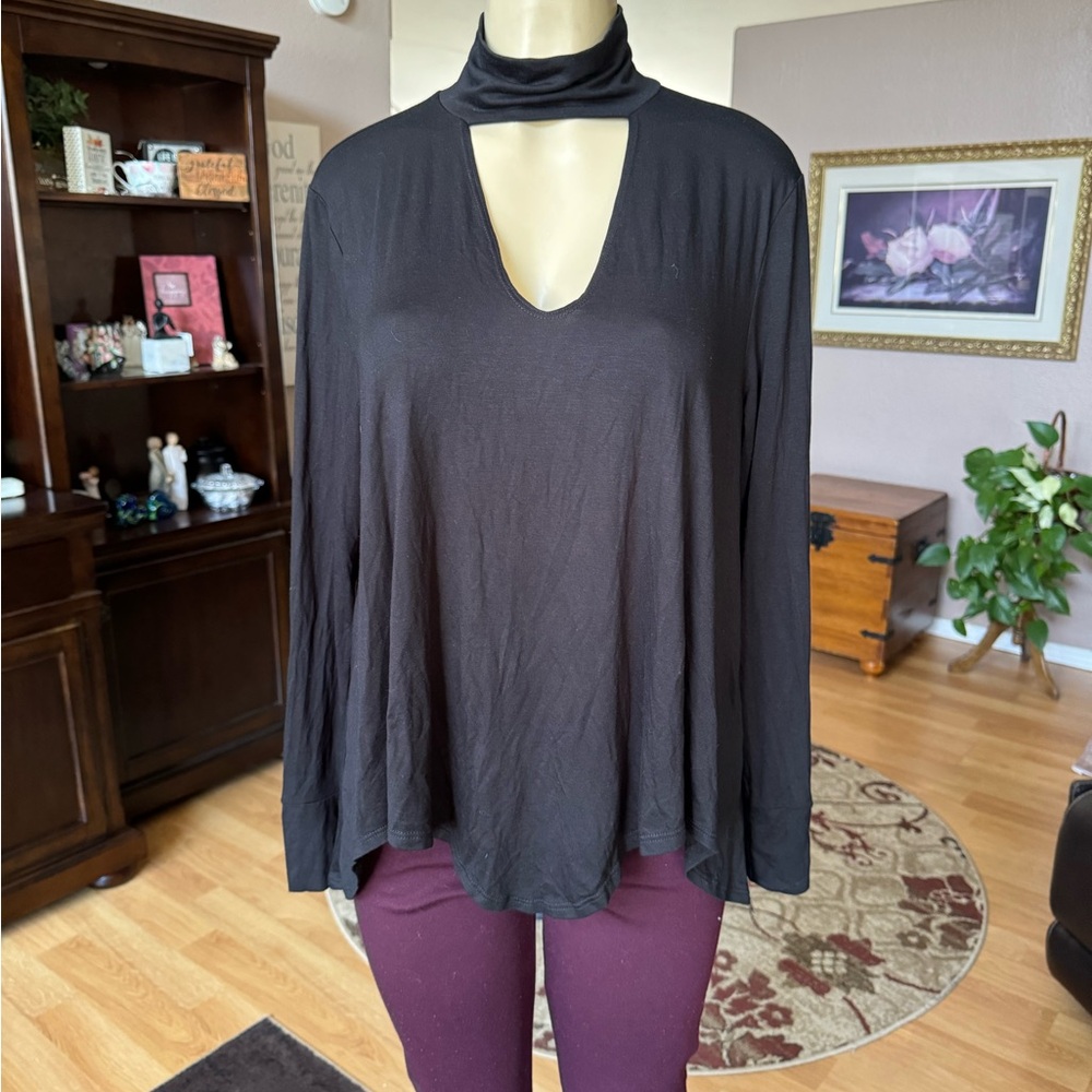 Women’s Black Cutout Neck Long-Sleeve Blouse